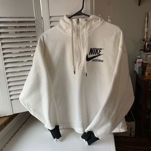 Nike sweatshirt